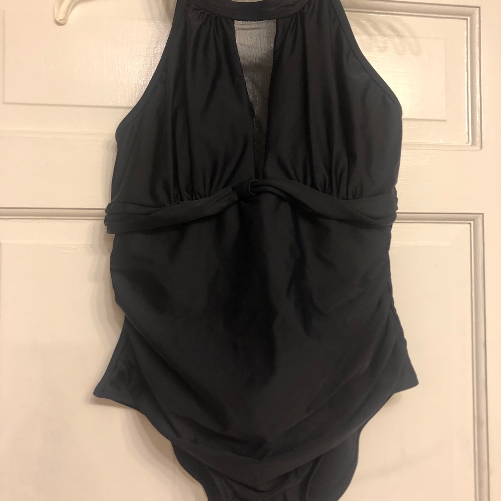 Ladies bathing suit